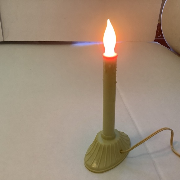 Vintage Electric Plug-In Drip Candolier Plastic Christmas Candle (Single) w/Bulb - Picture 15 of 16